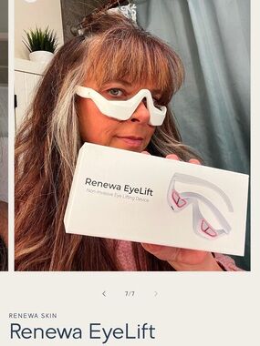 EyeLift Non-Invasive Eye Lifting Device